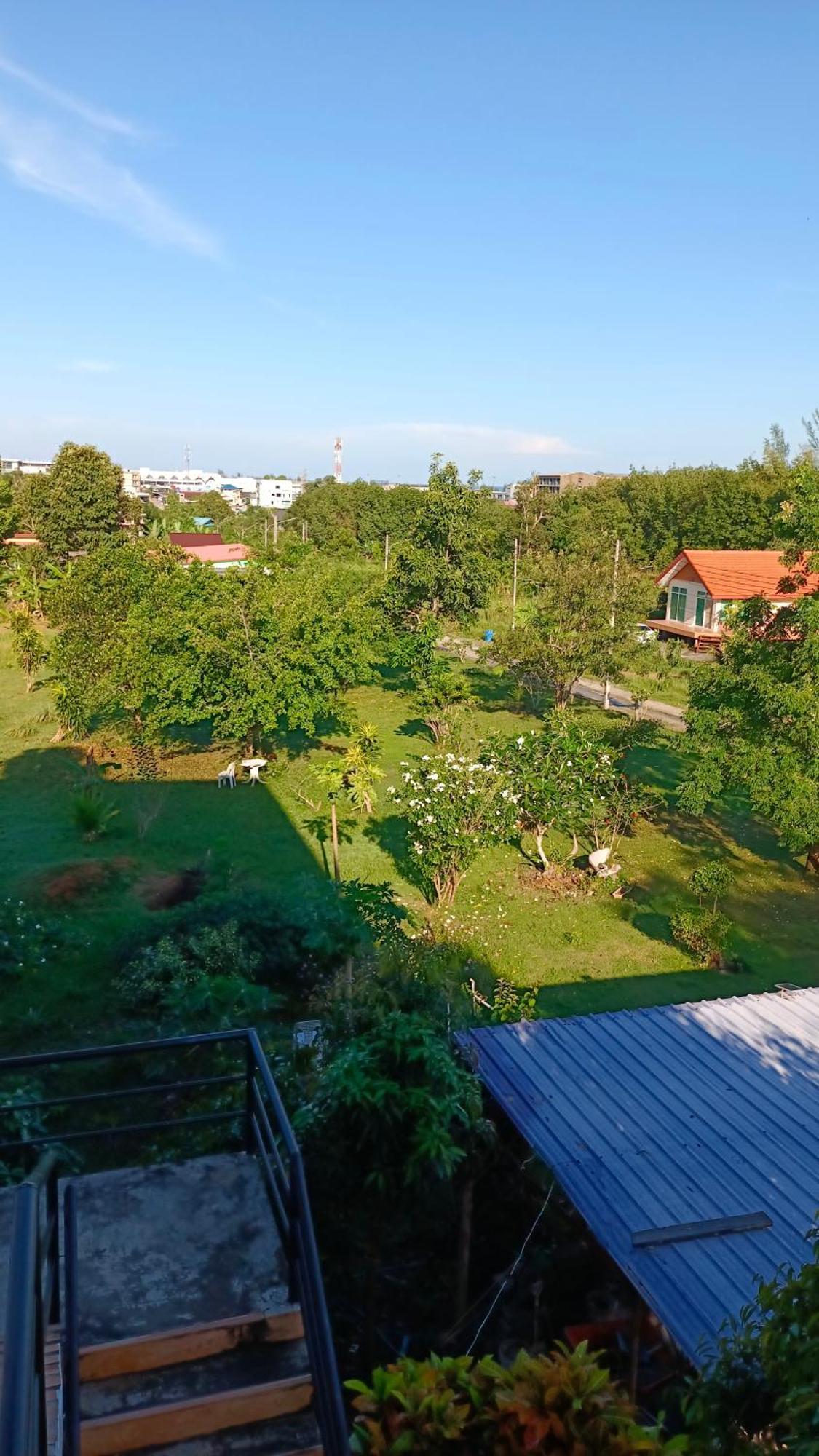 Batikseafood Airport & Room Ban Bo Sai Klang Dış mekan fotoğraf