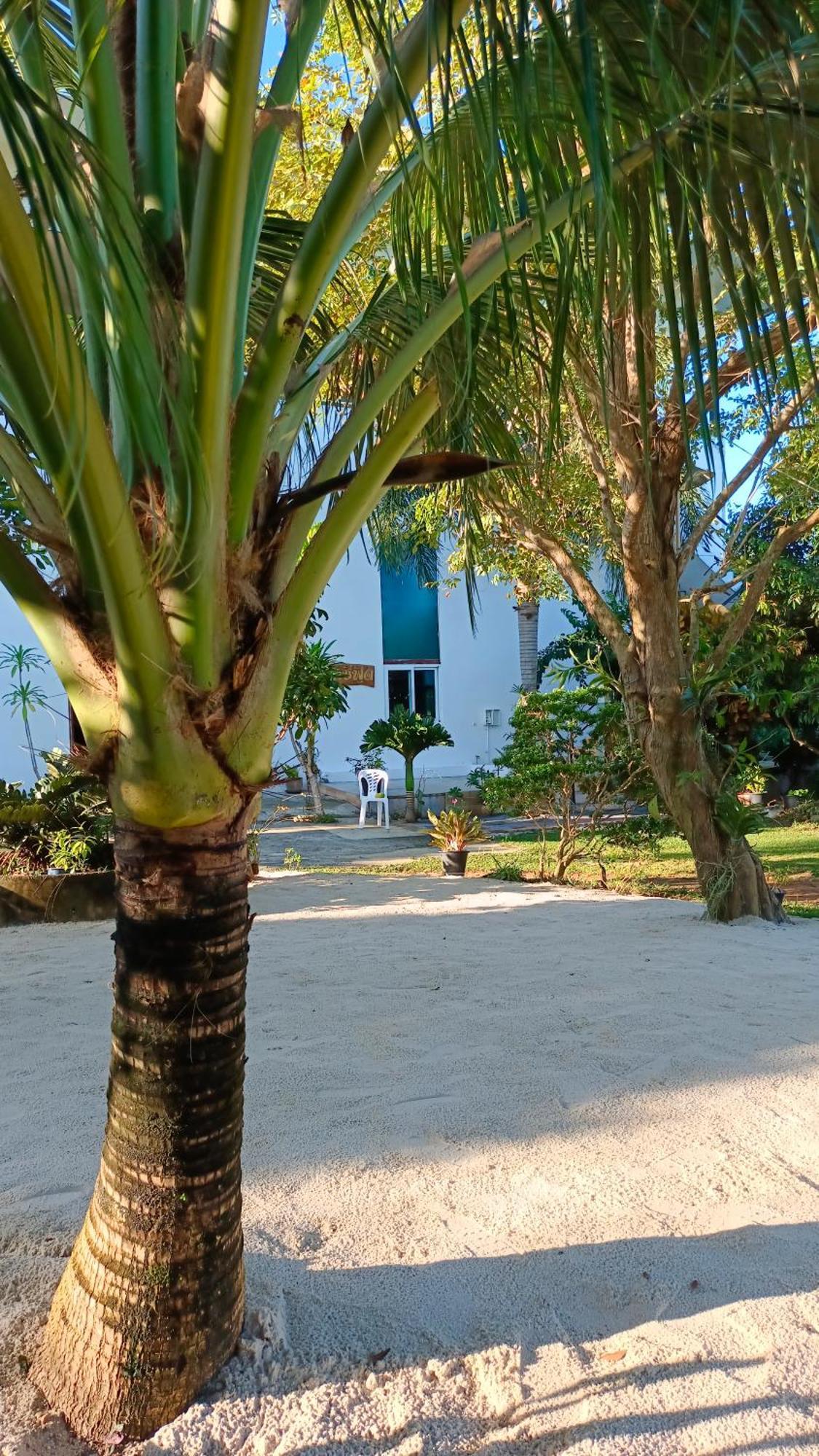 Batikseafood Airport & Room Ban Bo Sai Klang Dış mekan fotoğraf
