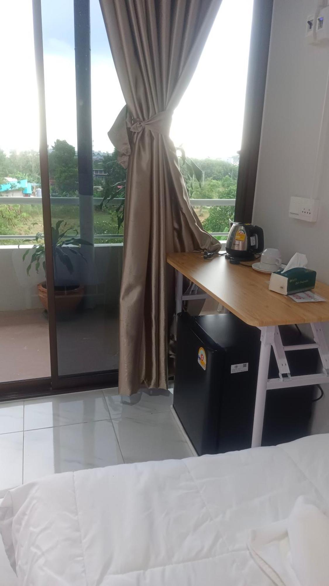 Batikseafood Airport & Room Ban Bo Sai Klang Dış mekan fotoğraf