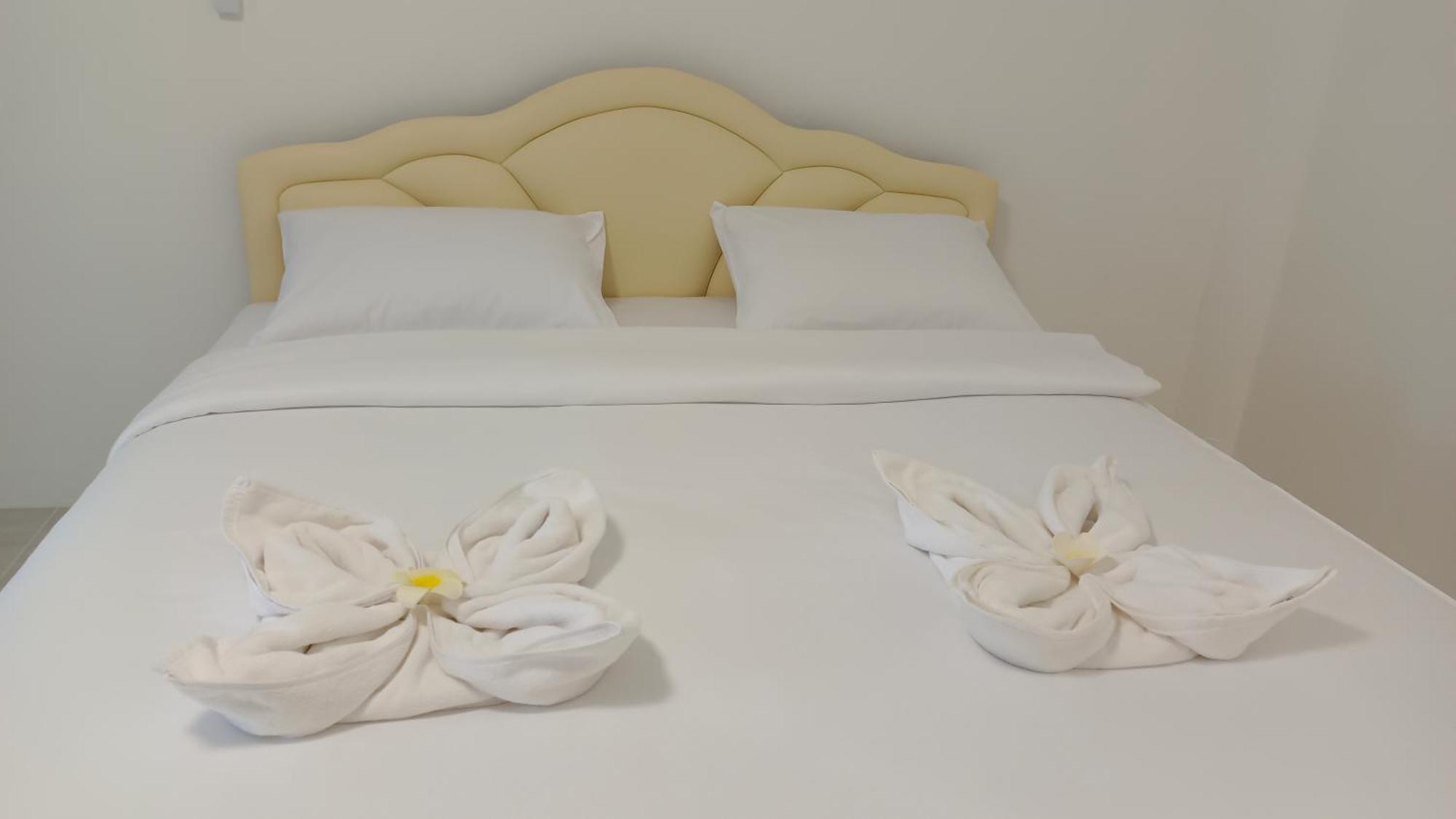 Batikseafood Airport & Room Ban Bo Sai Klang Dış mekan fotoğraf